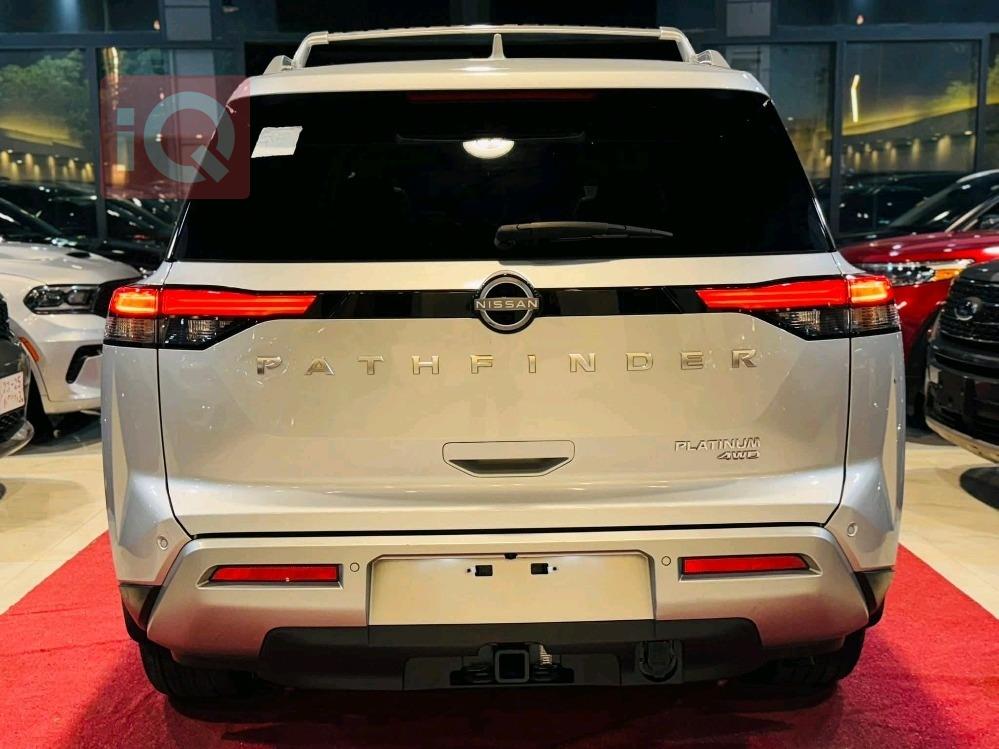 نیسان پاسفایندەر